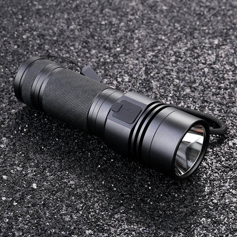 Soshine TC17 – Linterna LED con modos SOS y estroboscópico para emergencias